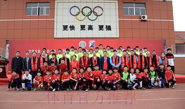 传递足球梦想 五超联赛进校园活动走进滨州实验学校 传递足球梦想 五超联赛进校园活动走进滨州实验学校