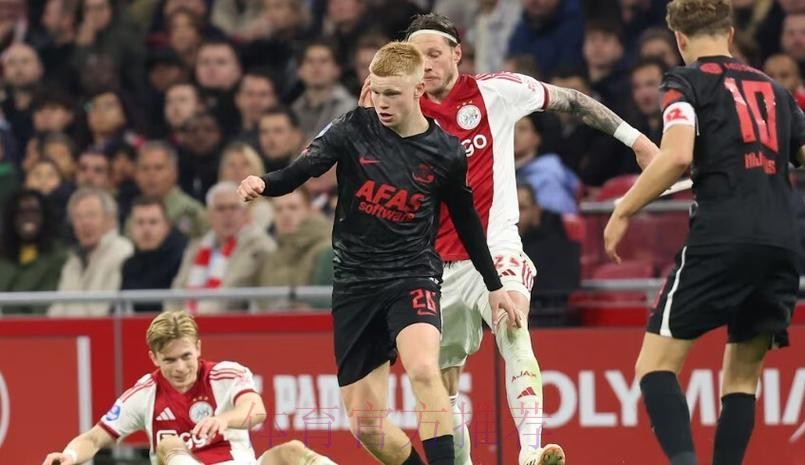 阿斯:斯特林被推荐给皇马巴萨拜仁切尔西等队 阿斯:斯特林被推荐给皇马巴萨拜仁切尔西等队